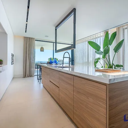 Rabella - 5br Luxury Seaviews Amenities Villa Estepona