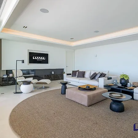 Villa Rabella - 5br Luxury Seaviews Amenities Estepona