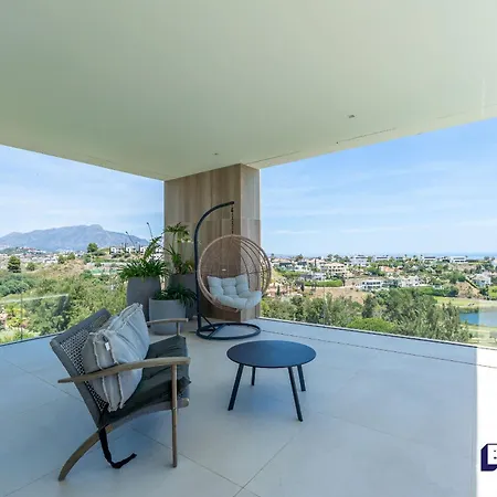 Villa Rabella - 5br Luxury Seaviews Amenities Estepona