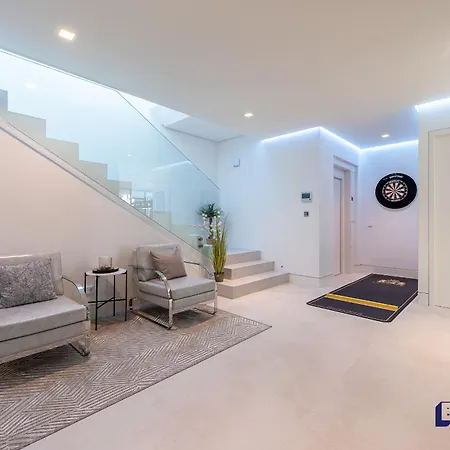 Villa Rabella - 5br Luxury Seaviews Amenities Estepona